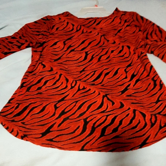 A Red and Black Tiger  Print Light Sweater by: Calessa - Picture 3 of 3